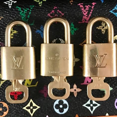 padlock louis vuitton|louis vuitton lock 3220.